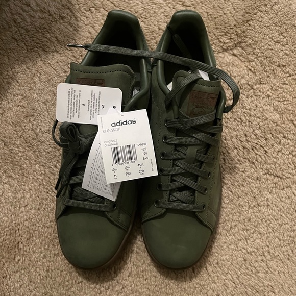 Adidas - Picture 4 of 4